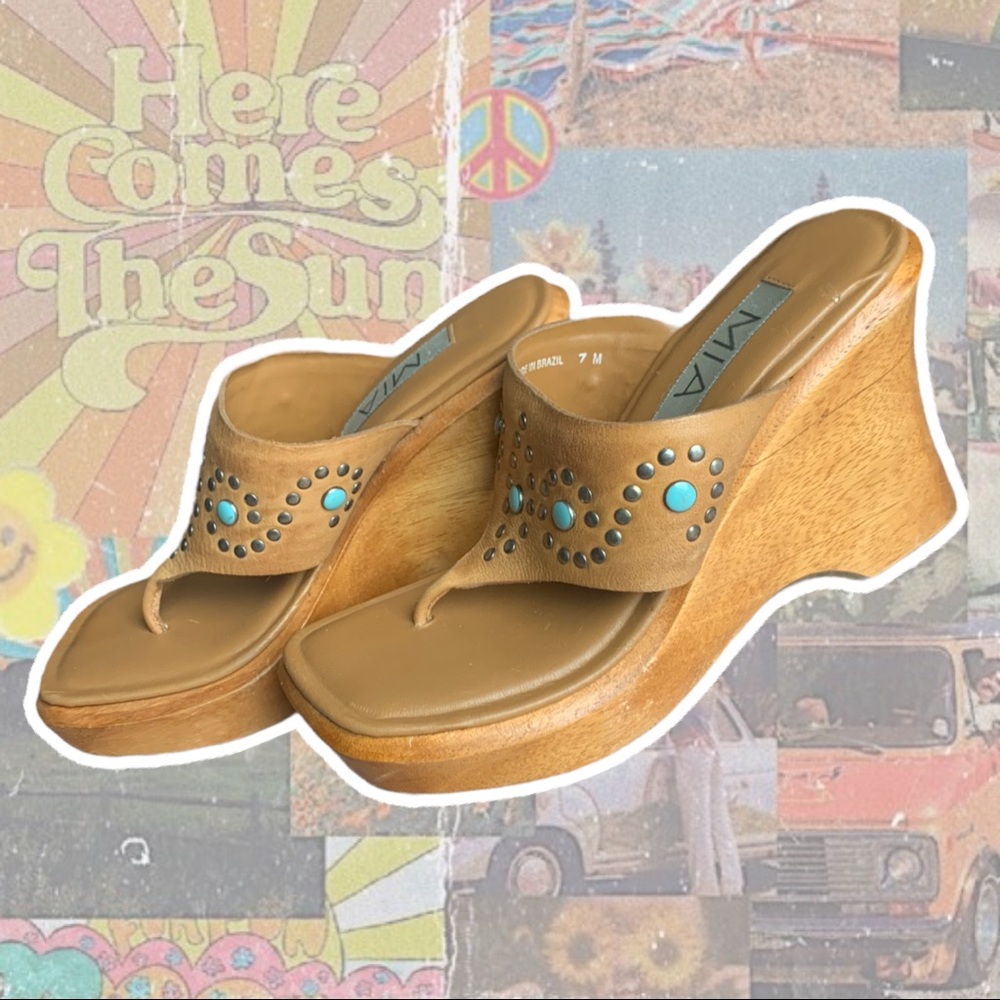 Vintage Y2K Chunky Wooden Sandals with Turquoise Details - Picture 2 of 4